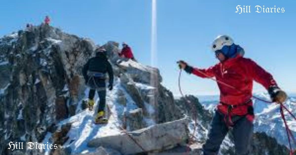 Mountaineering in the Pyrenees: Routes, Peaks & Guide